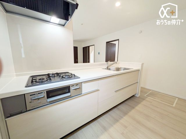 Lb` `Kitchen`gLb`炱AH̏yԂɁAZłX[YɖʂȂƂłAȒPɂłȂǁAyLb`Xy[XɎdグ܂B