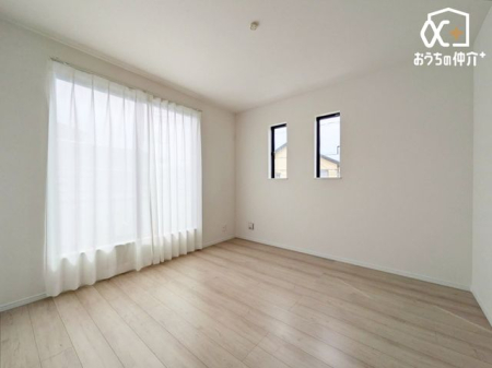 Q `Room`m̓i`ȃt[OƗF̕ǂACeAl̂ƂĂyłˁI