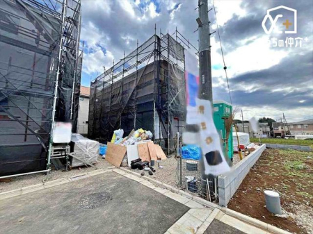 nOώʐ^ ՐÂȏZnŎqĉƑɃsb^B̂UKȗ΂Ɍb܂ꂽGAŁARɕ܂ꂽ₩ȕ炵邽߂́AƂ肠ZĂ܂B