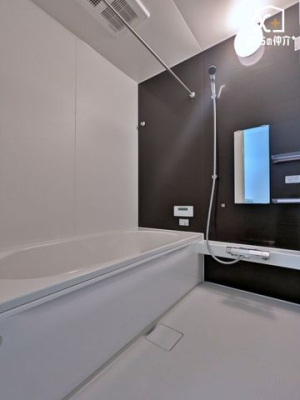  VvŁÂoX[łB1̔ƖAƂ肠鎞ԂƂĂgłˁIǂ@t̃oXȂ̂ŁẢxۂĂ܂B