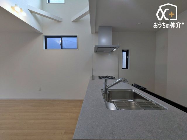 Lb` lC̑Ζʃ^CṽLb`IzV₷H̏Еt͂ǂ܂BȂ烊rOnAqlVԗlqȂ̂AhƃAhoCXł܂