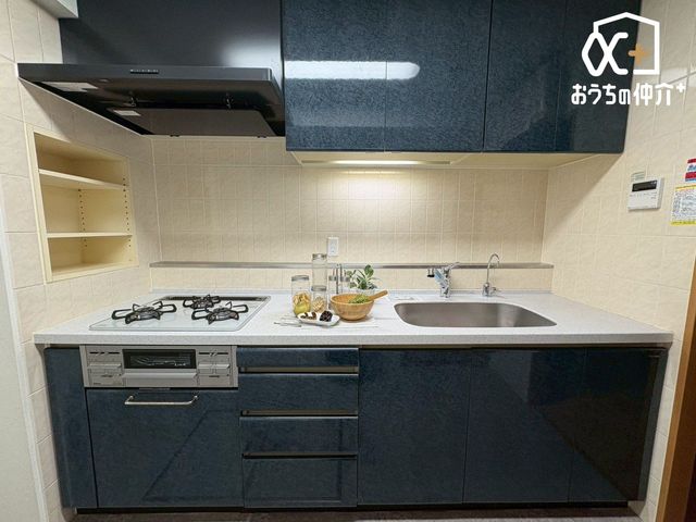 �L�b�`�� ���������Ŏς�E�Ă��E�����Ȃǂ��\�B�Η͂͋��΂����΂܂ŏꏊ���ƂɎ��R�ɐݒ�ł��܂�����A��C�ɒZ���ԂŒ������鎖���ł��܂��B�܂��Ԋu���L���ۂ���Ă���̂ŁA�傫�Ȓ�������u�����Ƃ��ł��܂��B