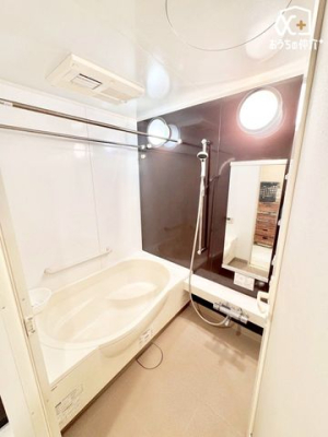  ̔KȗBČɂzꂽ݌vŁAbNXłoX^CB