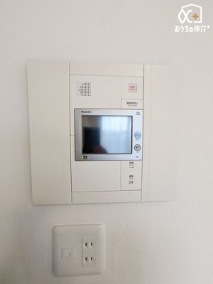 ̑ hƖʂłSTVj^[tC^[złB