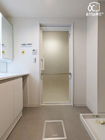 ʑEʏ ̂ʁ󁕒E߃Xy[XłBƂ̂ԂłĈւ炭炭łB