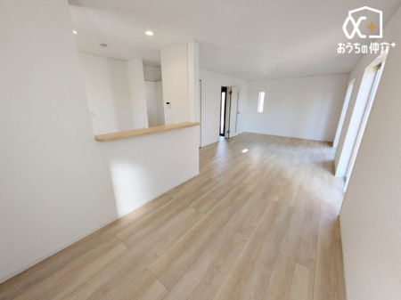 ���r���O -