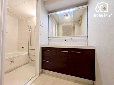 ʑEʏ `Wash room`傫Ȑʁ@Ƒ݂ȂgʎBZɂ͎g₷ʂŁAXeLȈ̃X^[g܂傤B