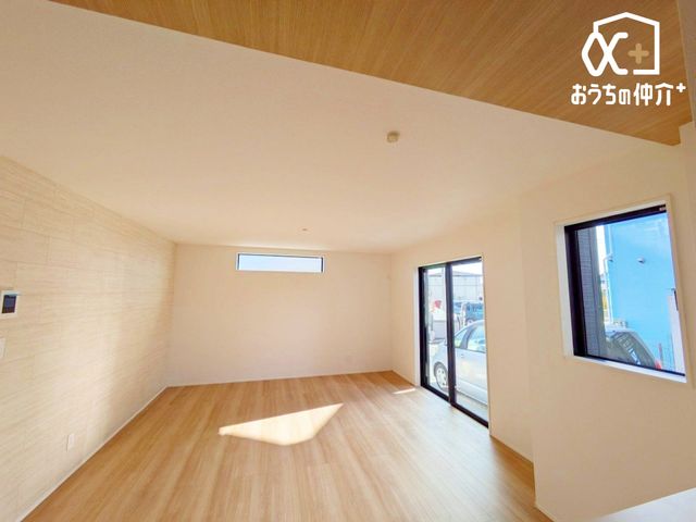 ���r���O �����₩�ȗz�����������ށA���邭�J���I�ȃ��r���O�ł��B