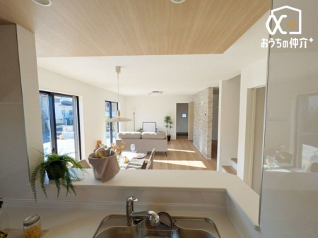 ���r���O -