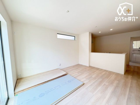 rO Ƒc̎߂kcj̗lqBƑRƏW܂肽Ȃ悤ȁAƂ낰ԂłB邢z˂ޖ̋ԁB