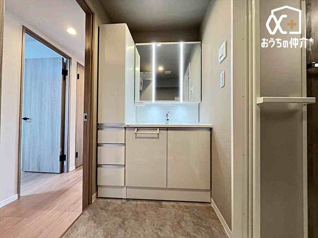 ʑEʏ Oʋ^Cv̐ʉϑłBOʋ^Cv̐ʉϑ͎g肪ǂAׂ[ł܂B[IXbLЕtʏłB