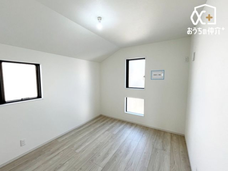 ���̑� ���邭�������������͋C�̗m���B�Q����q�ǂ������ȂǁA�p�r�ɍ��킹�Ďg���₷����Ԃł��B