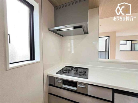 Lb` OR̗lqłBu߂Eύޓ̍ƂɏoRłB