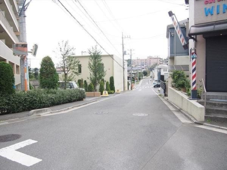 ̑ uvuÂȁvX݂̂ߑȂÂтƕ点܂B܂AXŜŖhƑ΍ɐϋɓIȏZXAqǂƈꏏɏZłeɂƂĂArISďZ݂₷ZXƂȂ܂