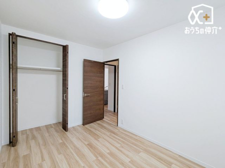 q qƂĂ\ȍL邨łBƑẌ炬̋ԂmۂłAvCx[gȃxbh[͕炷̊őグ̂łB