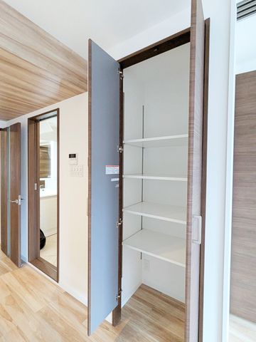 [ N[jO {bg hbNXy[XZЂƂɌȂ|{bgBX}[gɂ|{bgp߂ɐp̏[dXe[Vݒuꏊ݂܂B