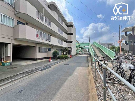 ̑ oZɎԂȂ߁AwZɍs܂ł̎Ԃɗ]TłAƑƂ̃R~jP[V̎ԂƂ̂bgB܂AqǂUsȂǂ̔ƍ߂Ɋ܂郊XNy܂B