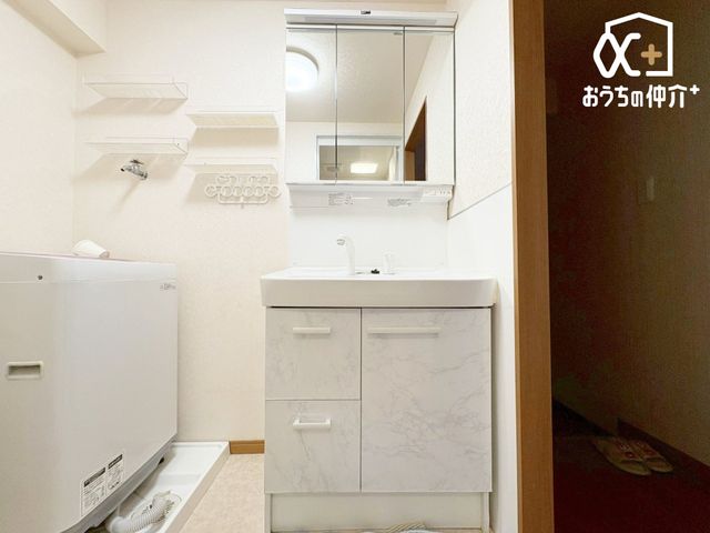 ʑEʏ ̂ʏ́AVvłȂ@\IȃfUCBL߂̃Xy[XƎ[[ĂA̐gxx₨ꂪX[Yɍs܂B