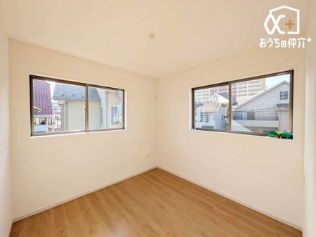 �q������ -