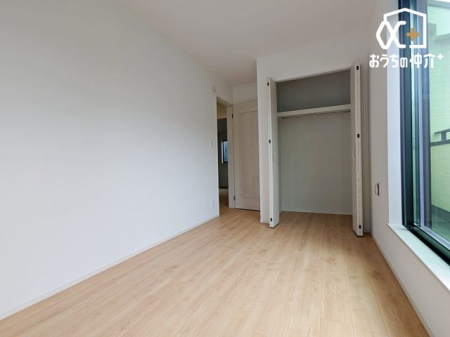 q qɃIXXȗm̗lqBN[[bgtĂ邽߁Aql̕׋Eߗޓ֗Ɏ[\łB