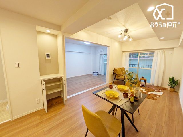 rO ₩ȗz˂̓ALYȃrOłB