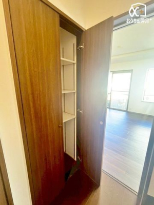 ���[ ���I�t���ŁA���[���镨�ɍ��킹�č����������\�B��炵�̕ω��ɏ_��ɑΉ��ł���֗��Ȏ��[�ł��B