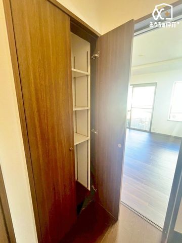 ���[ ���I�t���ŁA���[���镨�ɍ��킹�č����������\�B��炵�̕ω��ɏ_��ɑΉ��ł���֗��Ȏ��[�ł��B