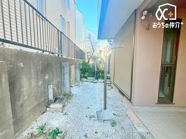 ���̑� �����~���̒�͐��͂����ǂ��A���������₷���X�y�[�X�B�������ƕt���ŁA���󕨊����ɂ��֗��Ɏg���܂��B