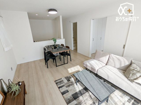 ���r���O ���邢�z�˂����������݁A�Ƒ��c���̎����߂������r���O�_�C�j���O�B����A���n�ɂėz�����������m���߂��������B