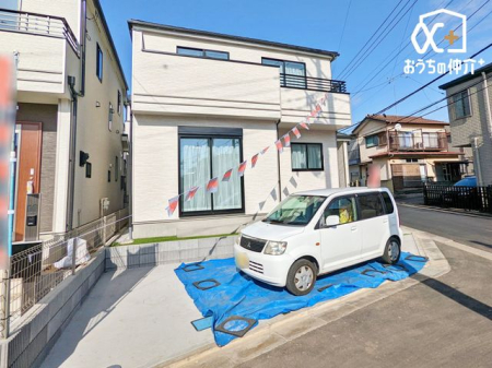  �J�[�X�y�[�X��2�䂠��B���]�Ԃ��߂�X�y�[�X�Ƃ��Ă����p���������܂��B���Ԃł̗��q�ɂ��Ή��ł��܂��I