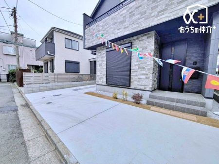  �J�[�X�y�[�X�������ˌ��ẮA�Ԃ̏o�����ꂪ�֗��ŁA���ԏ�̐S�z���Ȃ����S�B�Ƒ��̎Ԃ◈�q�p�̃X�y�[�X�Ƃ��Ă����􂵁A����������ɉ��K�ɂȂ�܂��ˁB