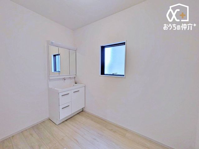 ���ʑ�E���ʏ� ������Ƃ����E�ߏ��́A�������ƍL����������������Ԃ����܂��B���邭�J���I�Ȉ�ۂŁA���|�����₷�����K�ł��B