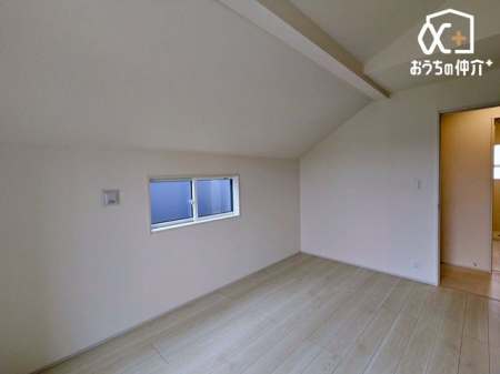 q qƂĂ\ȍL邨łBƑẌ炬̋ԂmۂłAvCx[gȃxbh[͕炷̊őグ̂łB