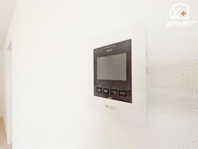 ���̑� �e���r���j�^�[�t���C���^�[�z��