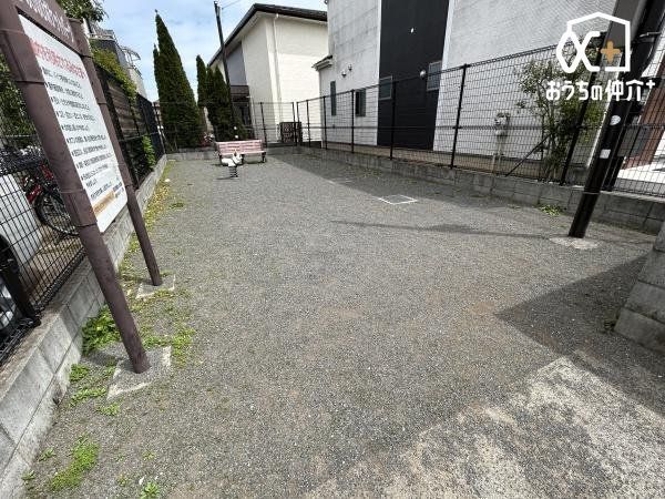 ӊ ˂̂т̂у|Pbgp[N k10B_nˌܒڂɂVяBV̓XvOV̂ŁAЗVł݂ĂB 800m