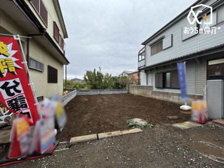 ̑ s~܂ɂԂ̒ʂ蔲ȂՐÂȏZnł