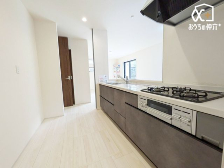 Lb` `Kitchen`gLb`炱AH̏yԂɁAZłX[YɖʂȂƂłAȒPɂłȂǁAyLb`Xy[XɎdグ܂B