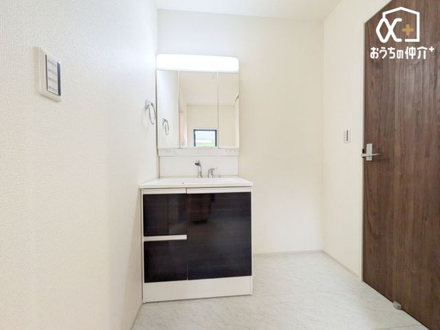 ʑEʏ `Wash room`傫Ȑʁ@Ƒ݂ȂgʎBZɂ͎g₷ʂŁAXeLȈ̃X^[g܂傤BCv̐ʉϑ