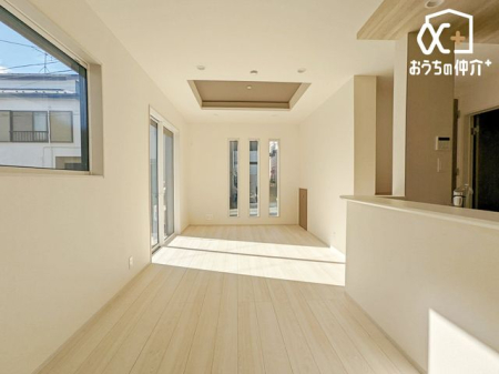 rO Ƒc̎߂kcj́AƑRƏW܂肽Ȃ悤ȁAƂ낰ԁBRʍ̌Ŗ邢z˂ޖ̋ԂŉƑcB