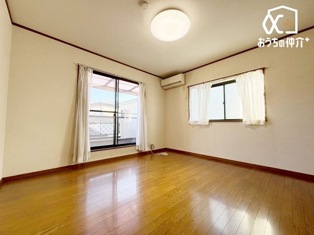 Q oRj[ɖʂ邢8̐Q̗lqB