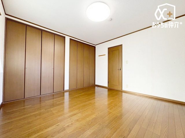 Q oRj[ɖʂ邢8̐Q̗lqB