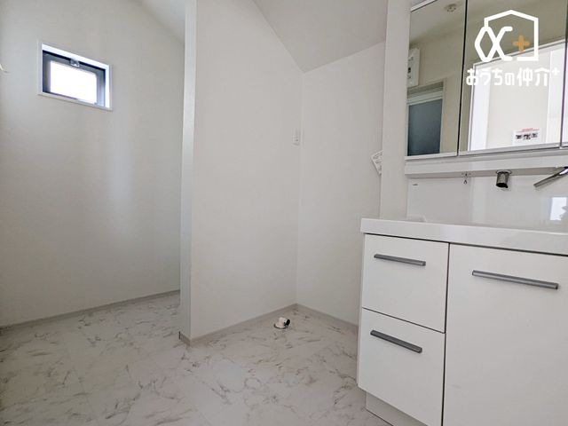 ���ʑ�E���ʏ� �L�X�Ƃ������ʃX�y�[�X�ŁA�Z�������̎x�x���X���[�Y�ł��I