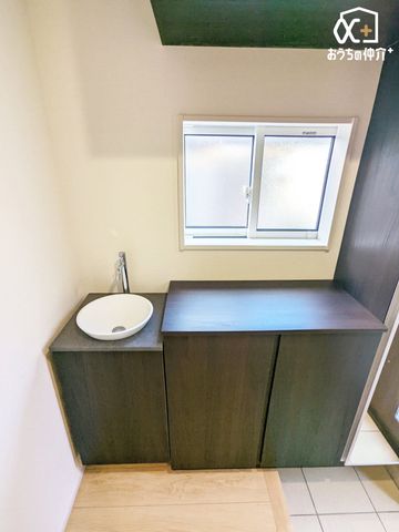 ���� ���։��ɃZ�J���h���ʂ�ݒu�B�A��シ����􂢂ł��q���I�B���q����O�V�ь�̎q�ǂ��A�y�b�g�̑��􂢂ɂ��֗��B���[���m�ۂ������X���[�Y�B��w���ł₤�����p�̃X�y�[�X�Ƃ��Ă�����B