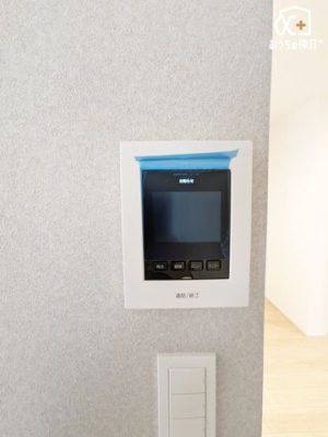 ���̑� �h�Ɩʂł����S��TV���j�^�[�t���C���^�[�z���ł��B