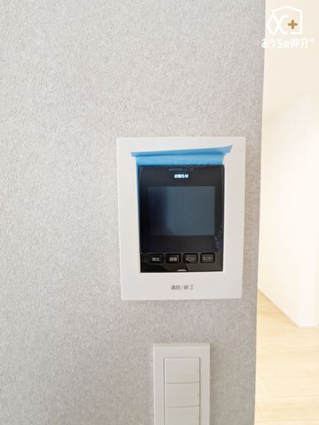 ���̑� �h�Ɩʂł����S��TV���j�^�[�t���C���^�[�z���ł��B