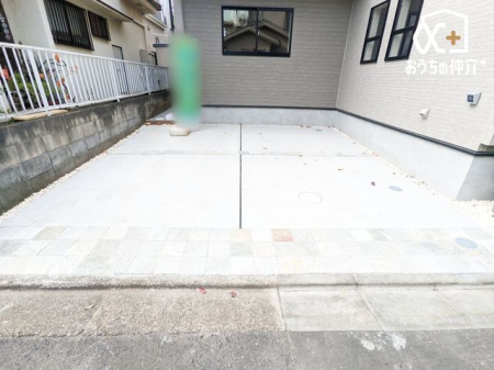  �J�[�X�y�[�X��2�䂠��B���]�Ԃ��߂�X�y�[�X�Ƃ��Ă����p���������܂��B���Ԃł̗��q�ɂ��Ή��ł��܂��I