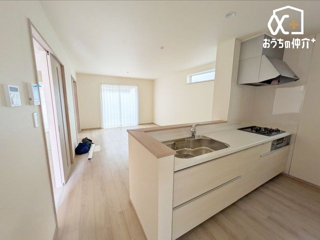 �L�b�`�� �Ƒ��Ɖ�b���Ȃ��炨�����ł���ΖʃL�b�`��