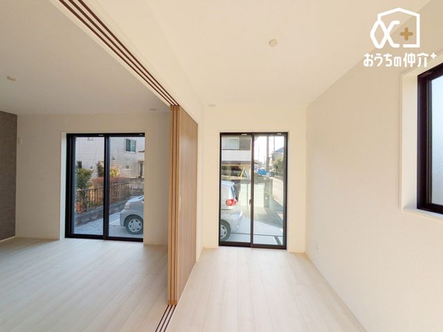 ���r���O -