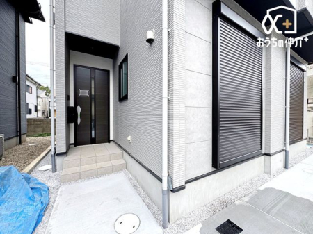  O猩ւ̗lqB|Xg͕ǕtłB