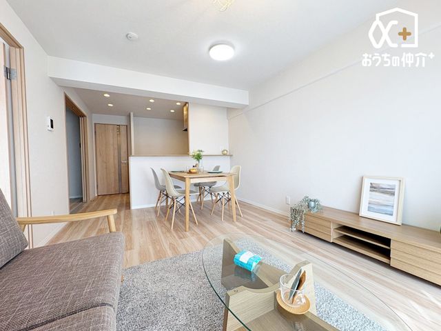 ���r���O -